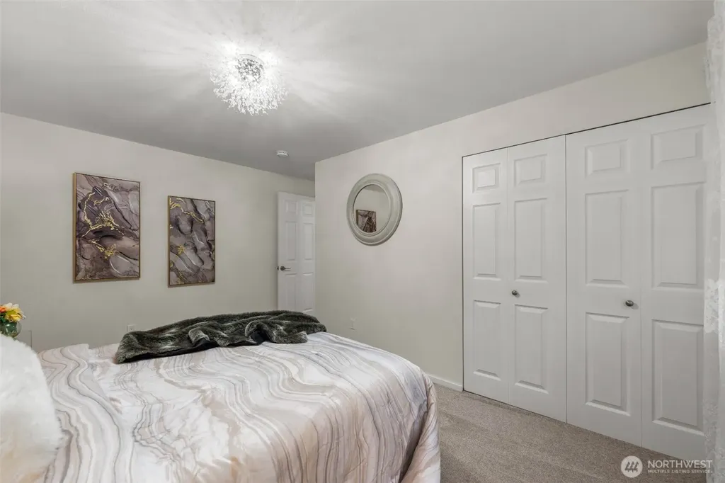 13324 NE 138th Place Kirkland WA 98034