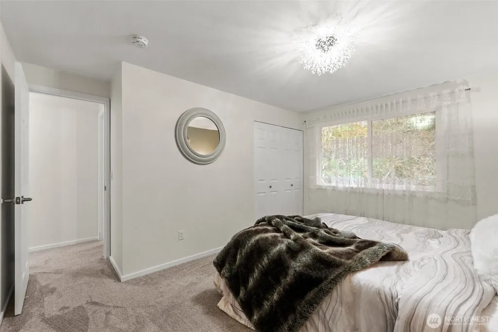 13324 NE 138th Place Kirkland WA 98034