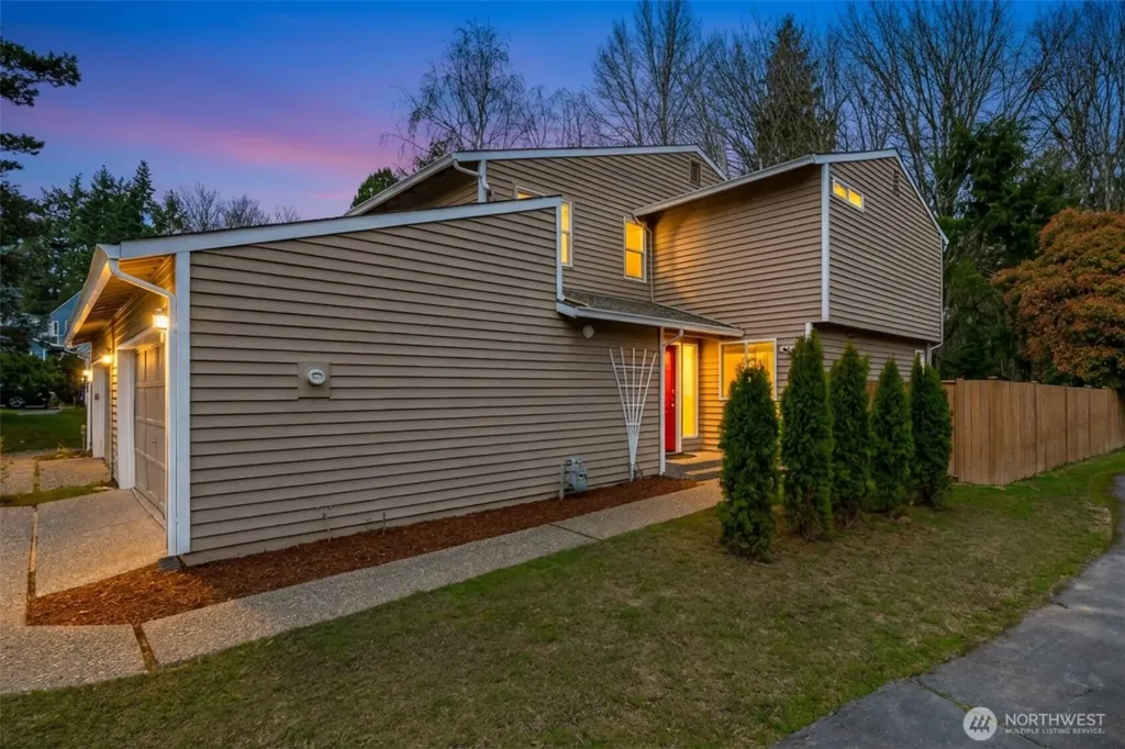13324 NE 138th Place Kirkland WA 98034