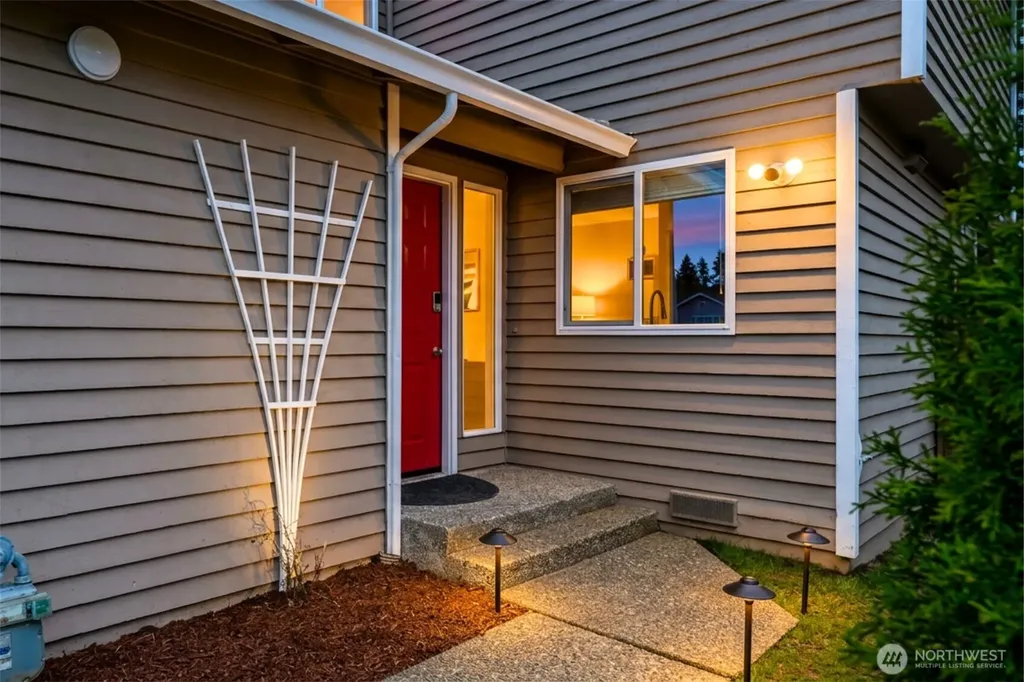 13324 NE 138th Place Kirkland WA 98034