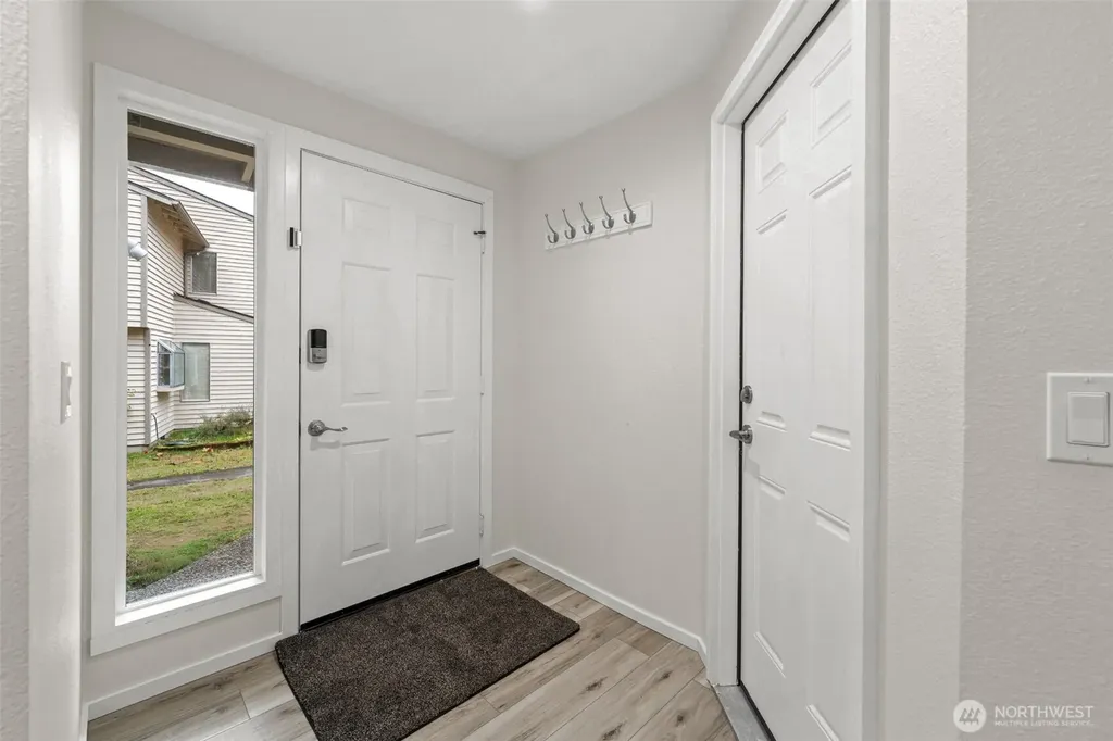13324 NE 138th Place Kirkland WA 98034