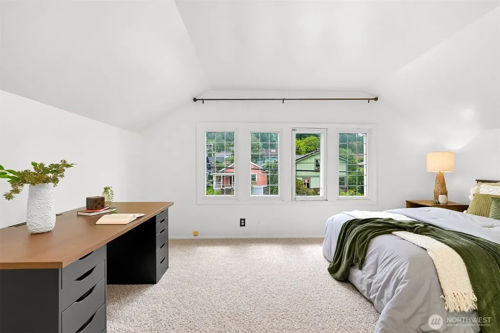905 E Maple Street Bellingham WA 98225