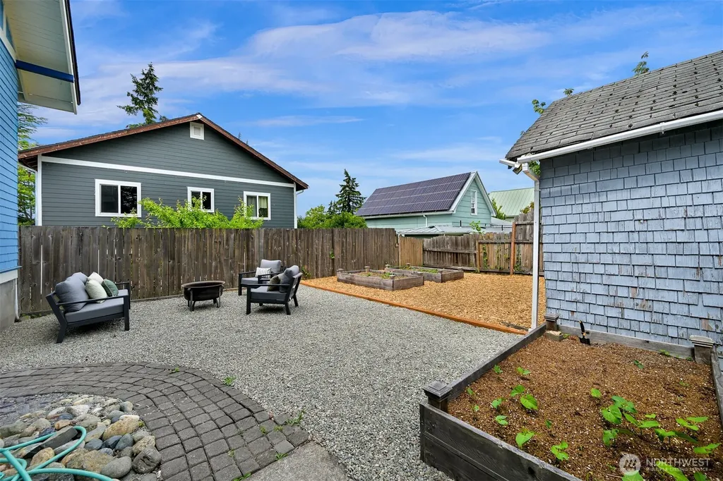 905 E Maple Street Bellingham WA 98225