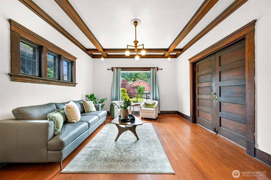 905 E Maple Street Bellingham WA 98225