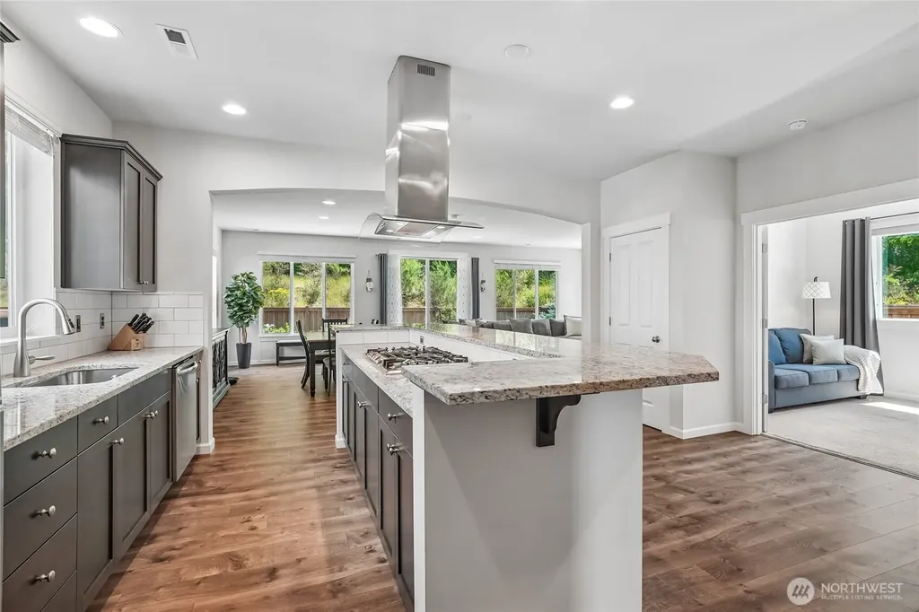 19119 106th Avenue Ct E Puyallup WA 98374