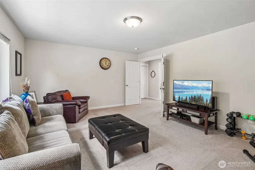 19119 106th Avenue Ct E Puyallup WA 98374