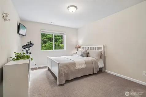 19119 106th Avenue Ct E Puyallup WA 98374