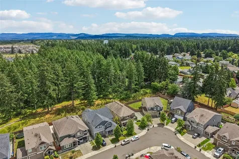 19119 106th Avenue Ct E Puyallup WA 98374