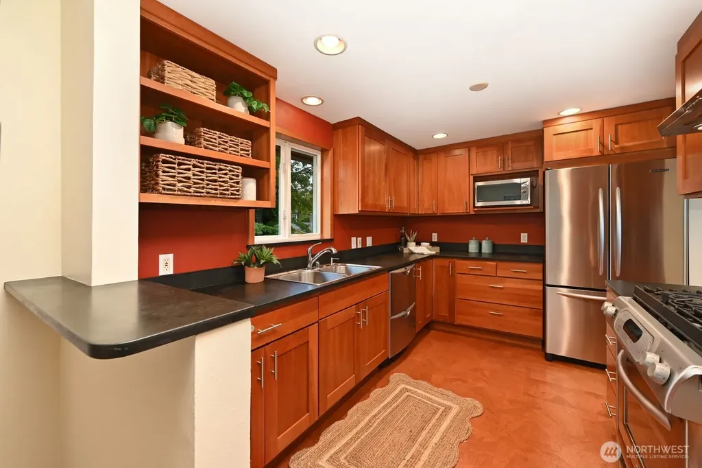 5109 S Angeline Street Seattle WA 98118