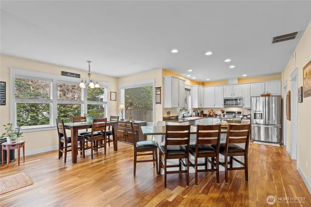 2010 26th Place SE Puyallup WA 98372