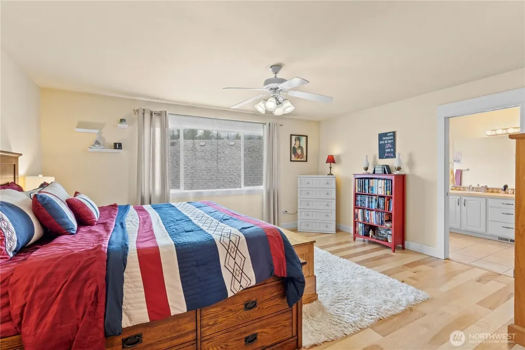 2010 26th Place SE Puyallup WA 98372