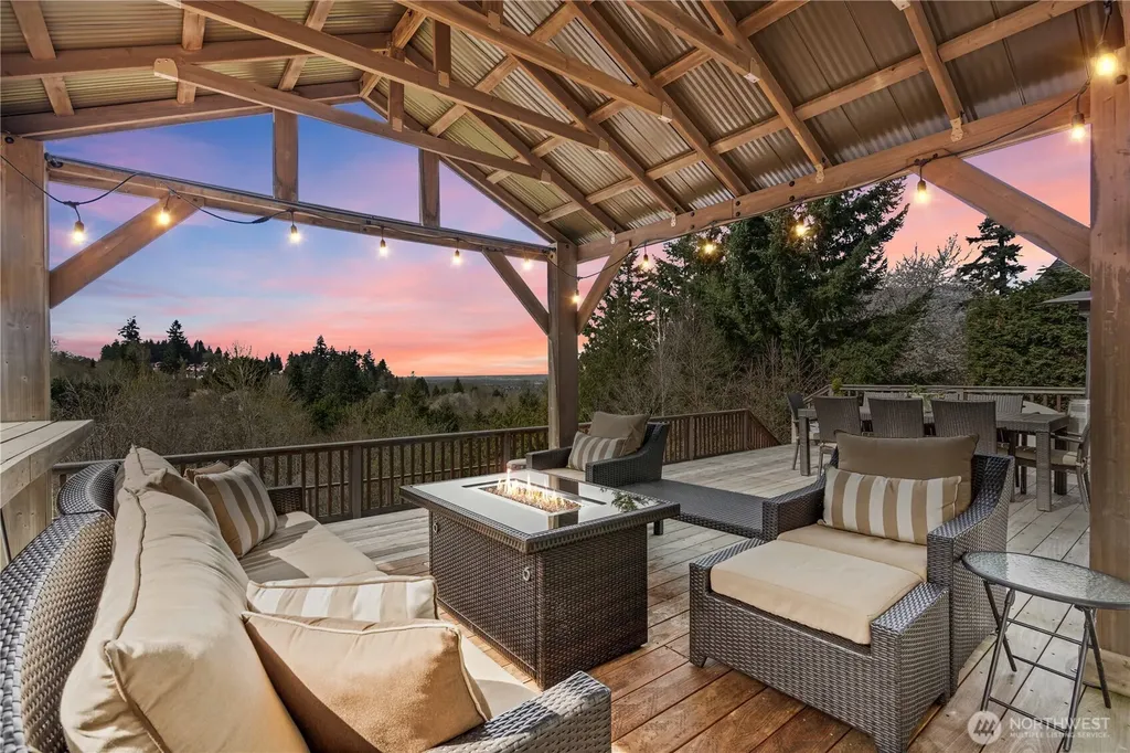 2010 26th Place SE Puyallup WA 98372
