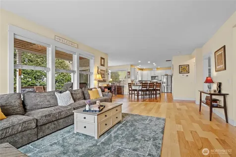 2010 26th Place SE Puyallup WA 98372
