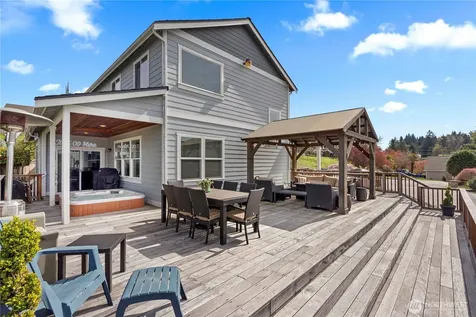 2010 26th Place SE Puyallup WA 98372