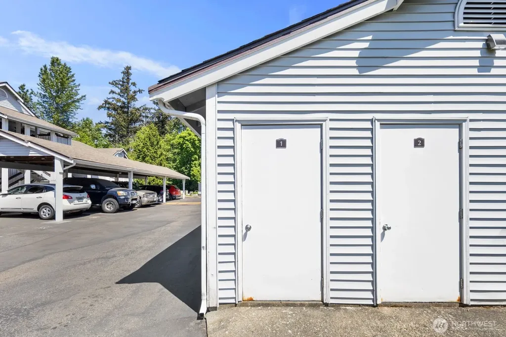 23333 Cedar Way Mountlake Terrace WA 98043