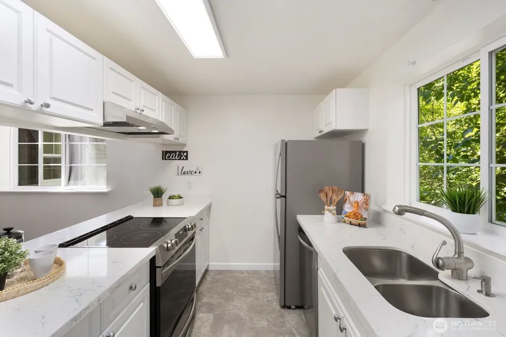 23333 Cedar Way Mountlake Terrace WA 98043