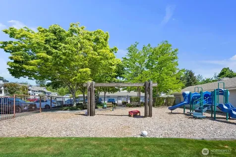 23333 Cedar Way Mountlake Terrace WA 98043
