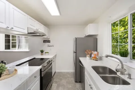 23333 Cedar Way Mountlake Terrace WA 98043