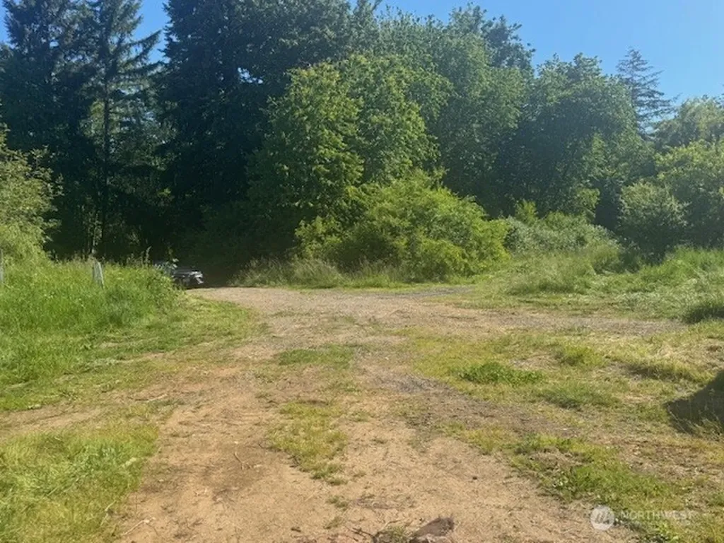 692 Burchett Road Onalaska WA 98570
