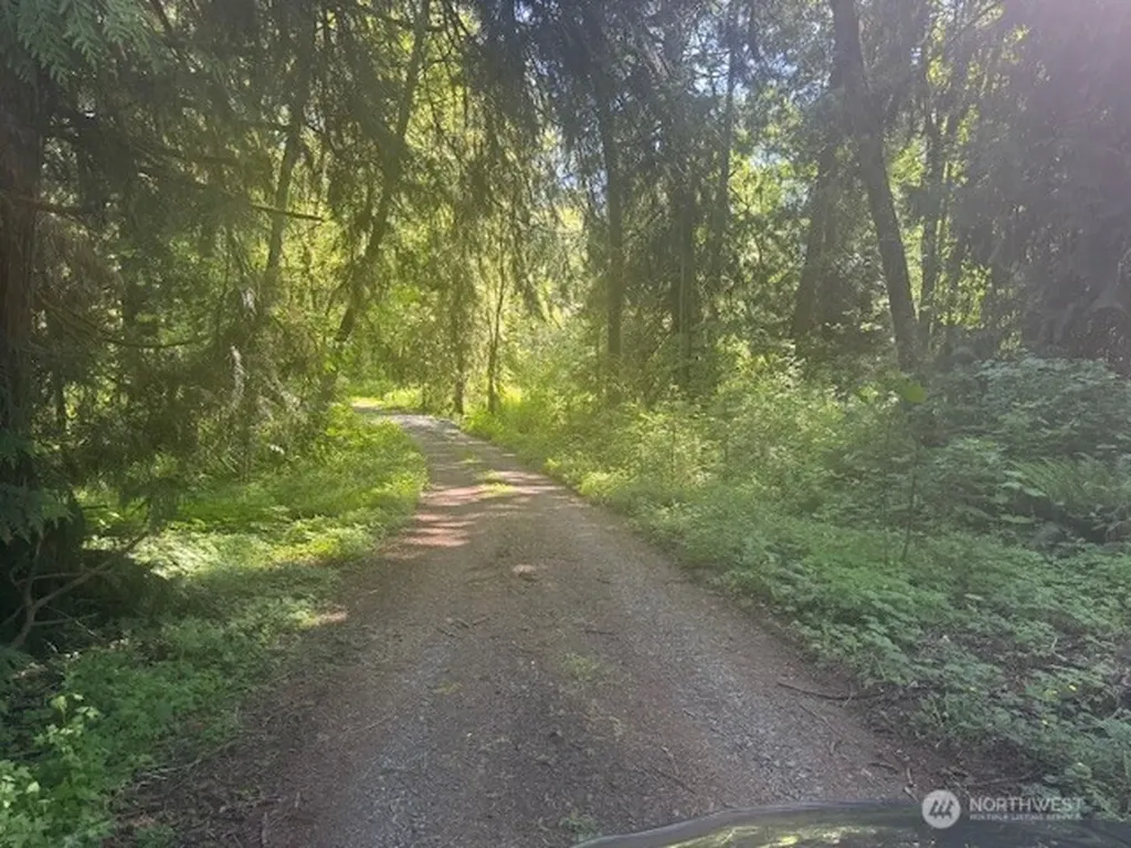 692 Burchett Road Onalaska WA 98570