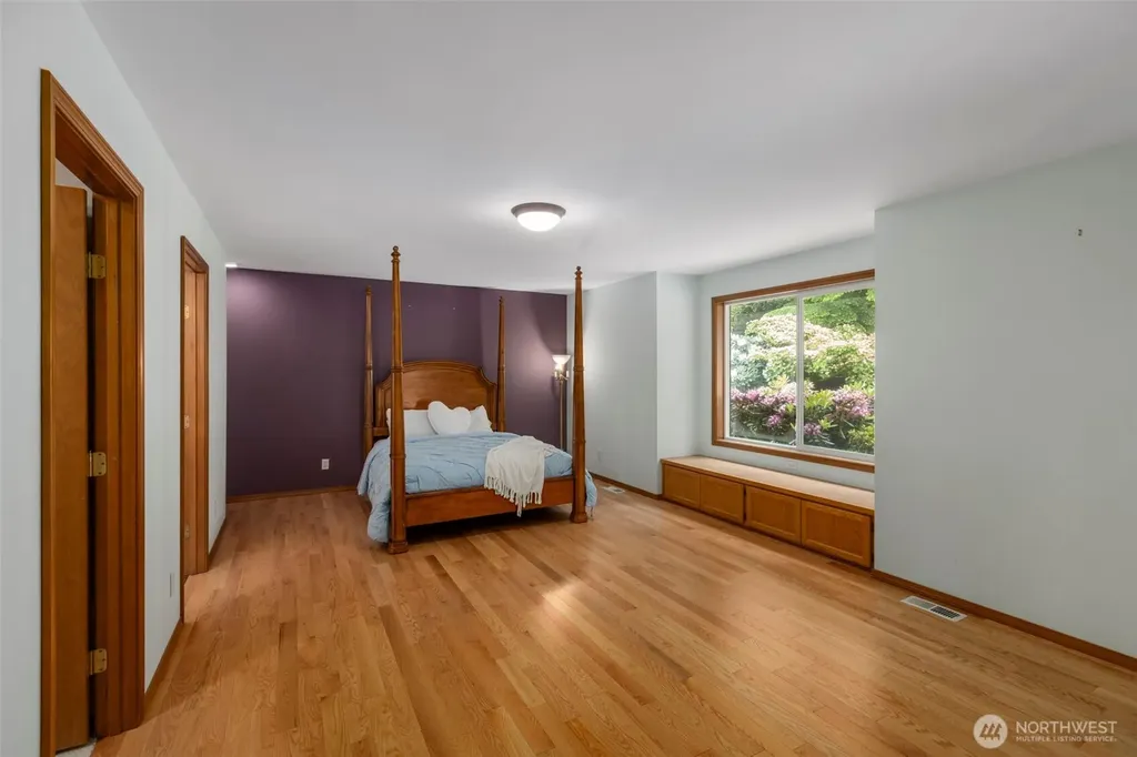 1114 138th Street NW Gig Harbor WA 98332
