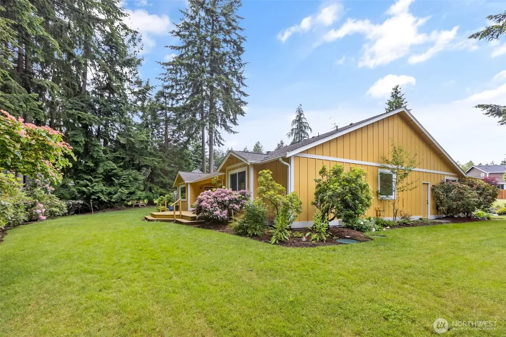1114 138th Street NW Gig Harbor WA 98332