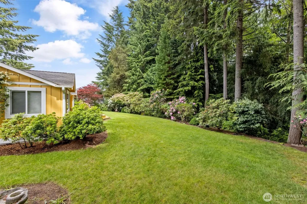 1114 138th Street NW Gig Harbor WA 98332