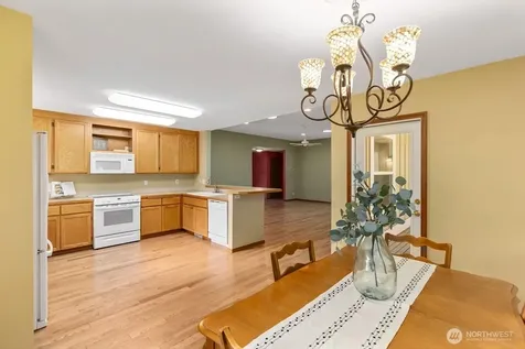 1114 138th Street NW Gig Harbor WA 98332
