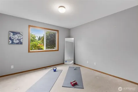 1114 138th Street NW Gig Harbor WA 98332