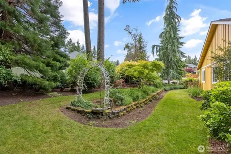 1114 138th Street NW Gig Harbor WA 98332