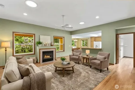 1114 138th Street NW Gig Harbor WA 98332