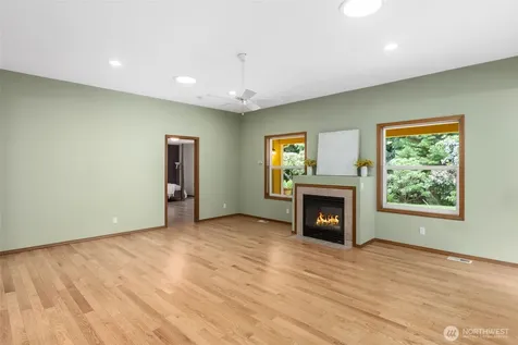 1114 138th Street NW Gig Harbor WA 98332