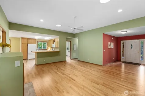 1114 138th Street NW Gig Harbor WA 98332