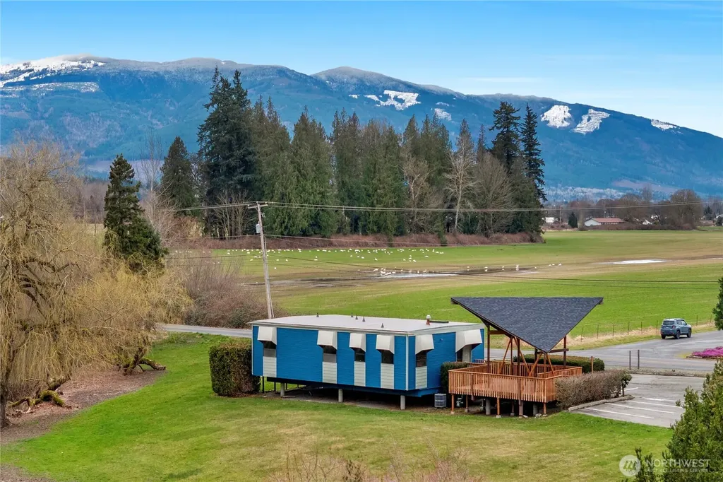 10212 Collins Road Sedro Woolley WA 98284