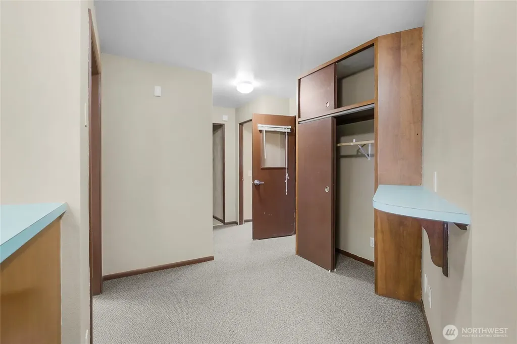 10212 Collins Road Sedro Woolley WA 98284