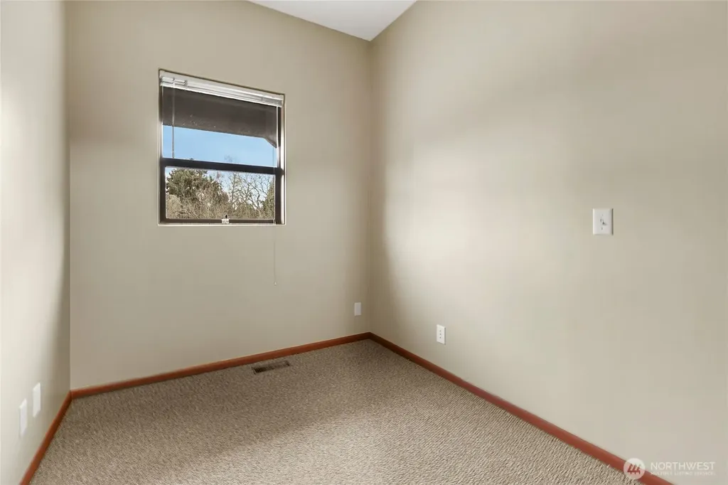 10212 Collins Road Sedro Woolley WA 98284