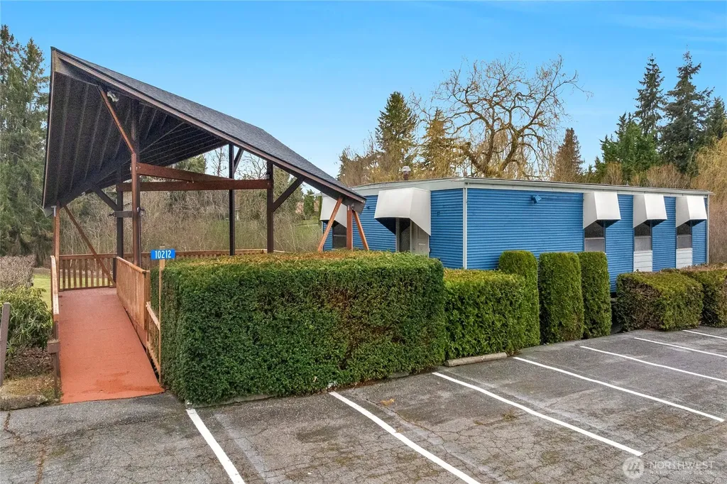 10212 Collins Road Sedro Woolley WA 98284