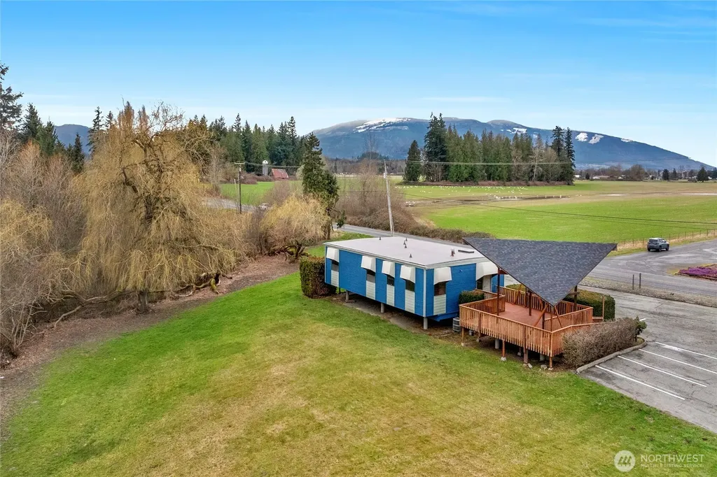 10212 Collins Road Sedro Woolley WA 98284