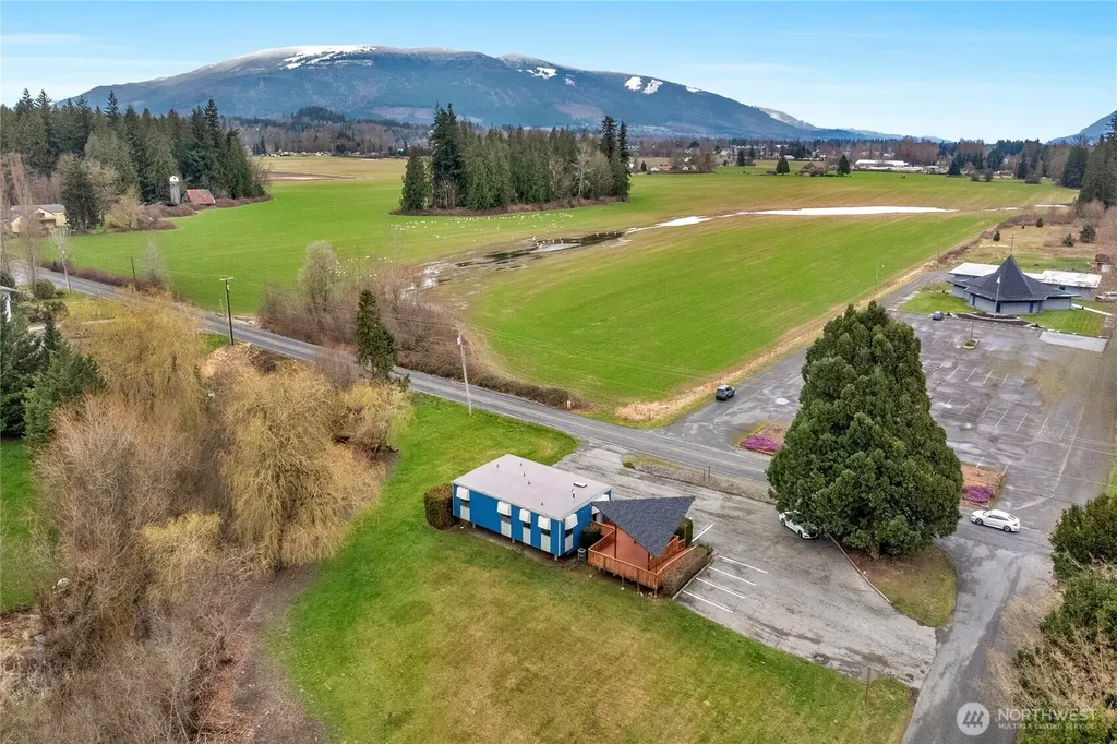 10212 Collins Road Sedro Woolley WA 98284