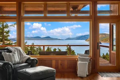 707 NW Thatcher Pass Road Decatur Island WA 98221