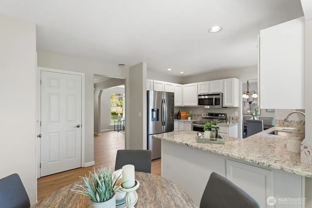 8128 NE 161st Place Kenmore WA 98028