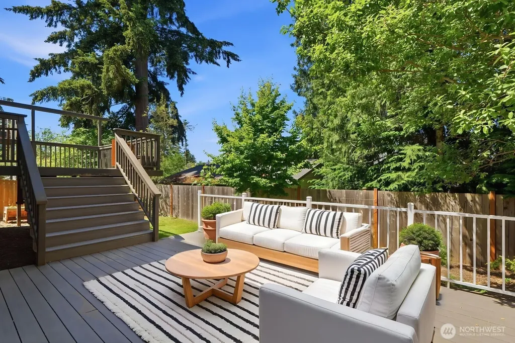 8128 NE 161st Place Kenmore WA 98028