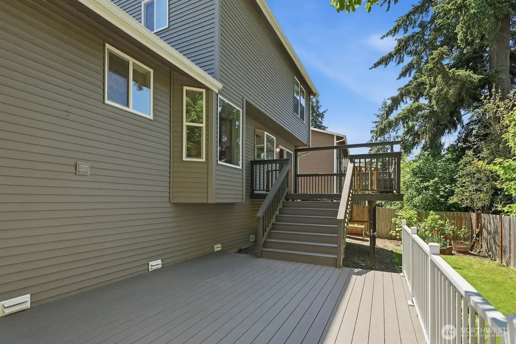 8128 NE 161st Place Kenmore WA 98028