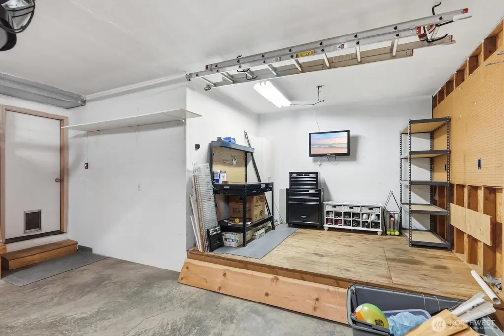 8128 NE 161st Place Kenmore WA 98028
