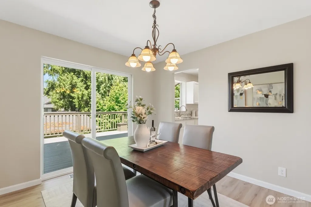 8128 NE 161st Place Kenmore WA 98028