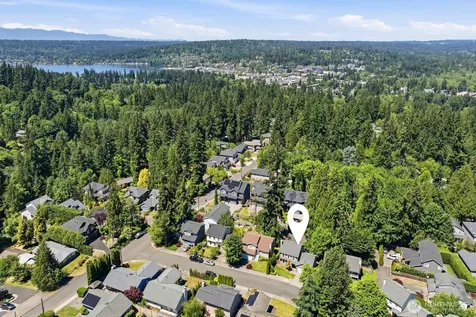 8128 NE 161st Place Kenmore WA 98028