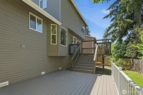 8128 NE 161st Place Kenmore WA 98028