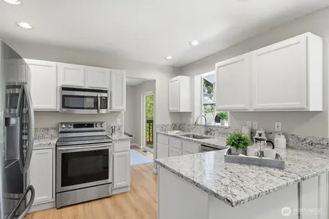 8128 NE 161st Place Kenmore WA 98028