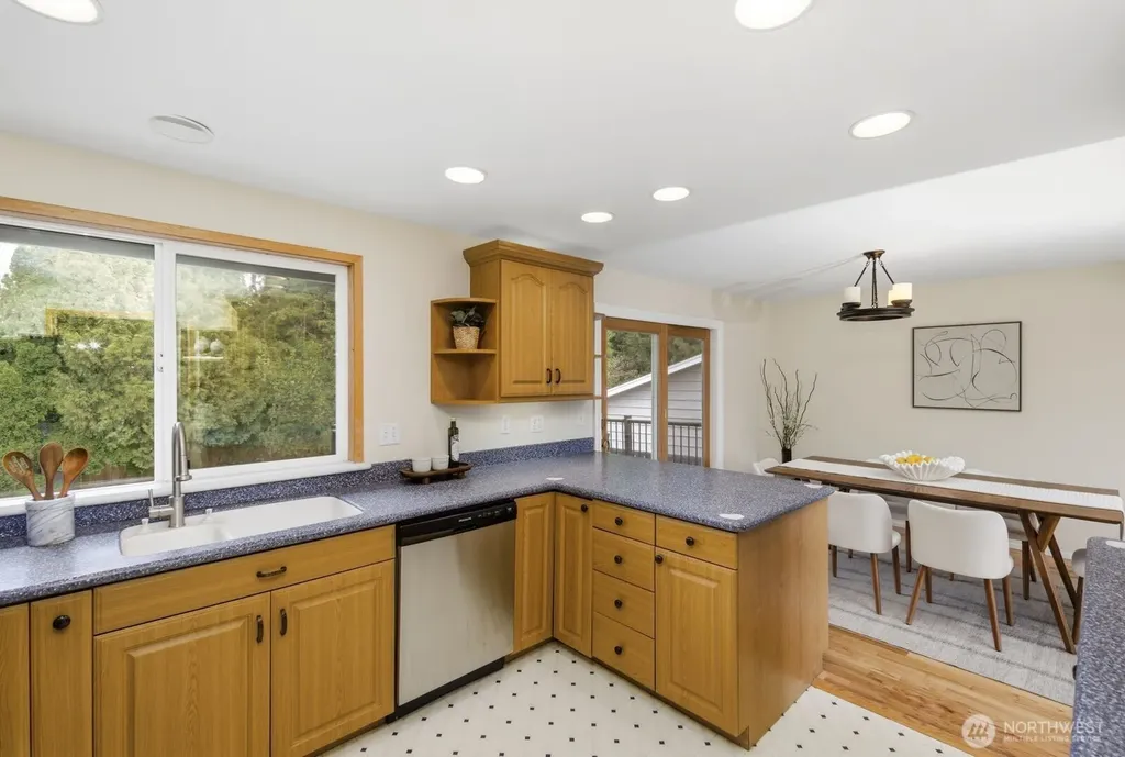 4217 184th Place SW Lynnwood WA 98037