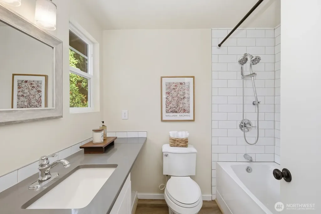 4217 184th Place SW Lynnwood WA 98037